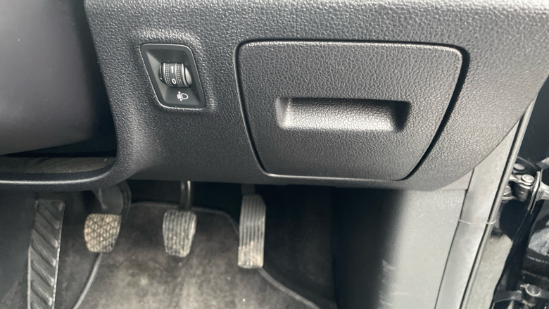 MG Hs 1.5 T-GDI Exclusive 5dr Petrol Hatchback